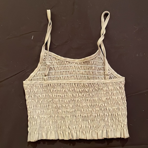 Cropped ruffled tank top - Picture 2 of 2